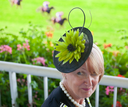 Which Flower Do I Wear To The Spring Racing Carnival?