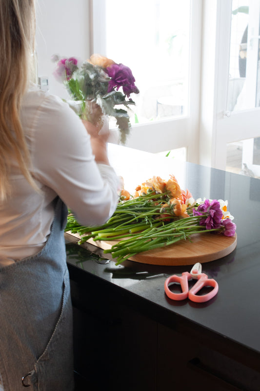 Blooming Well: The Therapeutic Power of Flower Arranging